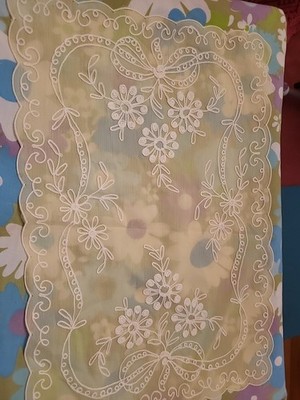 4 Vintage Yellow Floral Embroidered Scroll Work Placemats 18 1/2'' X 12 1/2''