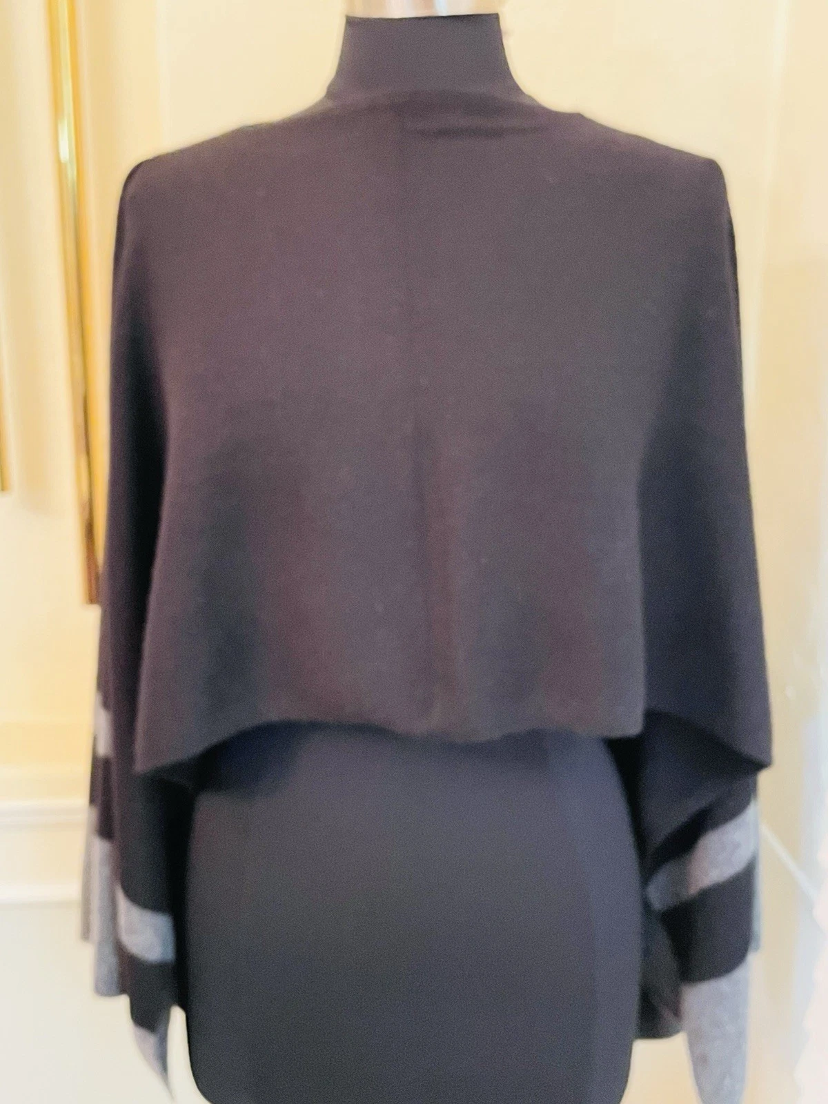 Henri Bendel Cashmere Poncho Black Grey Cape - VGUC