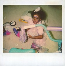 Old Vintage Photo COLOR POLAROID SOLO BLACK AFRICAN AMERICAN GIRL PRESENTS