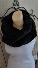 FAUX FOURRUR Twisted Neck Warmer Eternity Scarf BLACK NWT