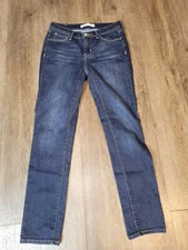 Signature By Levi Strauss & Co Gold Totally Shaping Skinny Jeans Size 12 Stretch