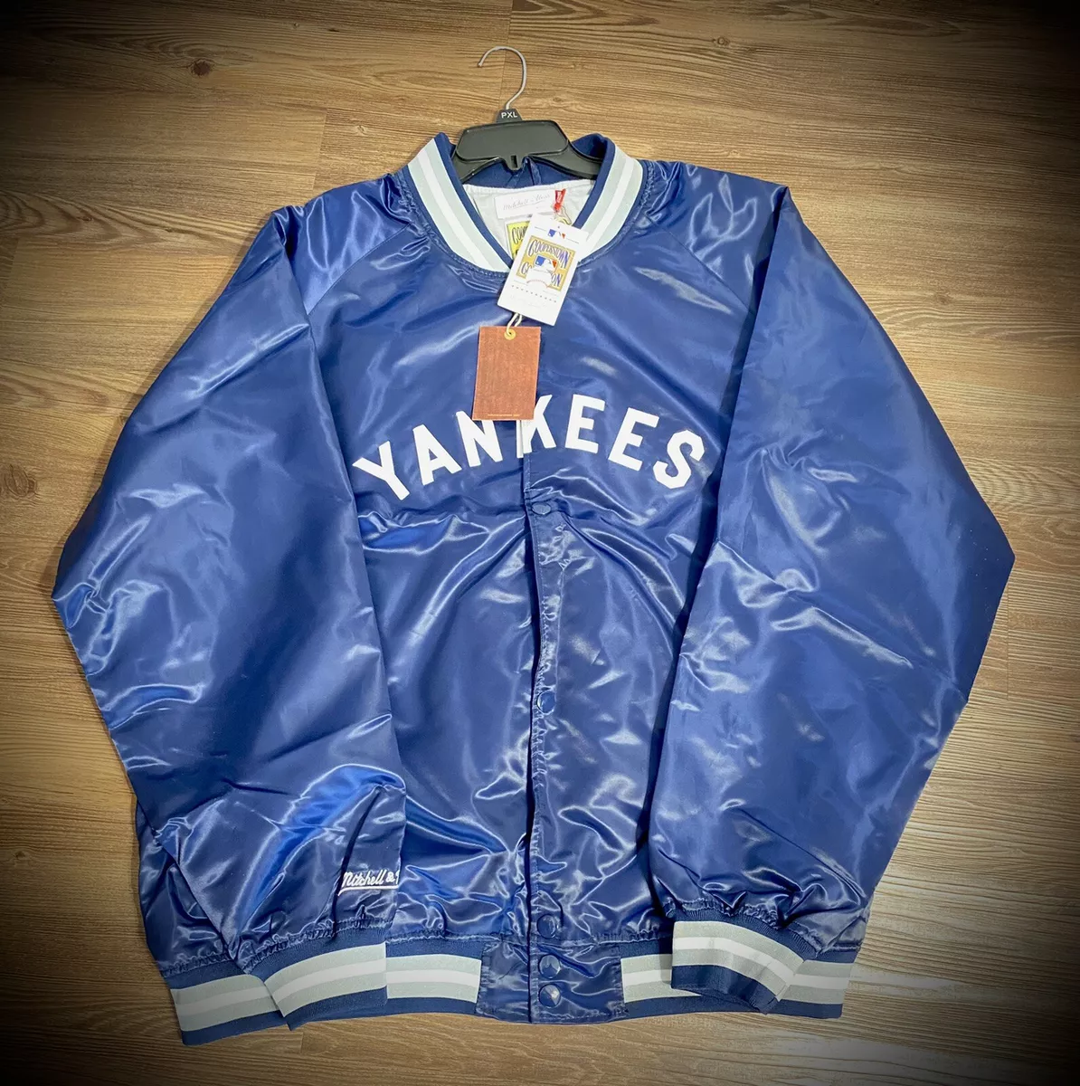 mitchell and ness yankees satin jacket