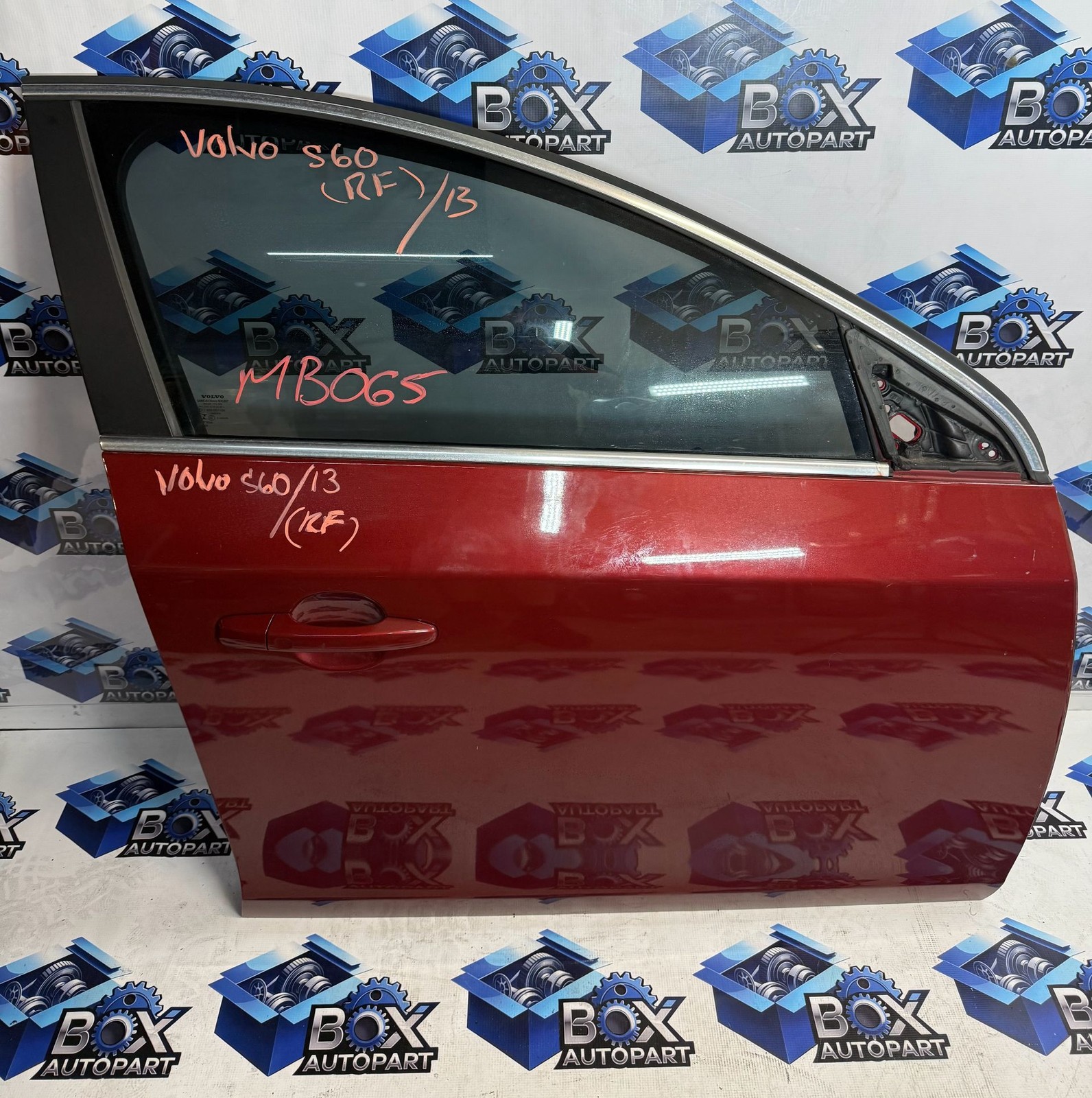 2014-2018 VOLVO S60 Front Door Right Passenger Side RED OEM