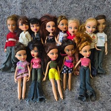 Bratz Older Lot Of 13 Dolls No Feet And As Is