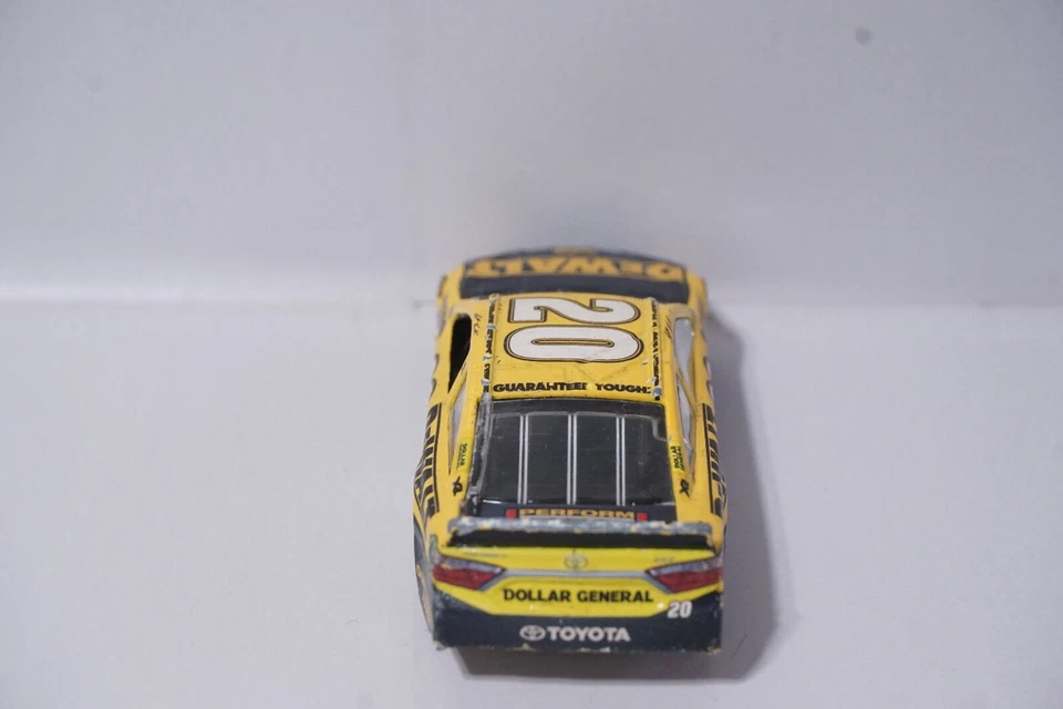 *RARO* SUELTO Matt Kenseth 2015 Dewalt 1/64 Diecast Lionel Action ¡LEER SUELTO!!! Foto 4 de 4