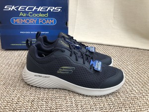 mens skechers trainers size 10