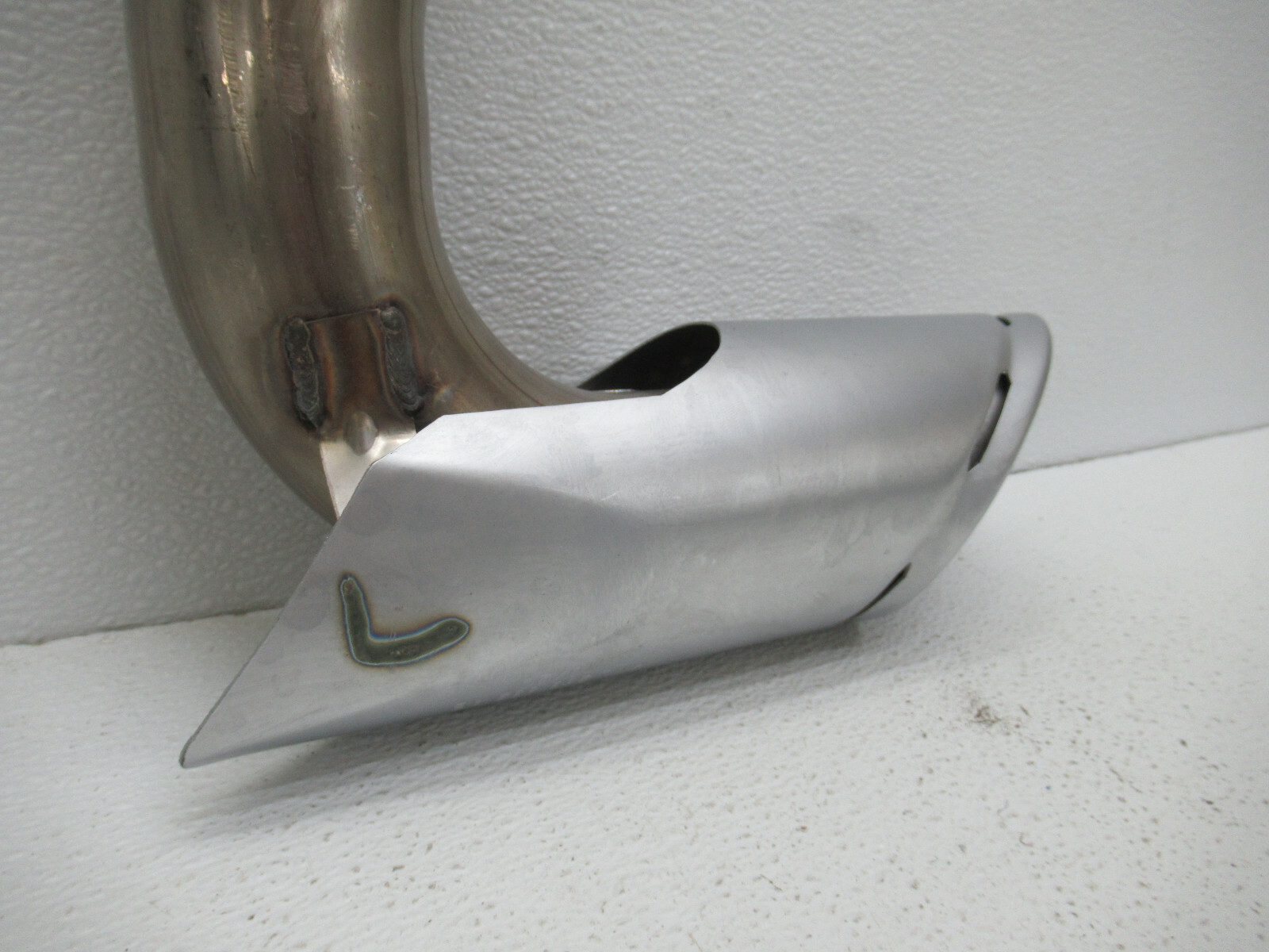 LAMBORGHINI URUS EXHAUST TAILPIPE MUFFLER TIP 4ML253682AE