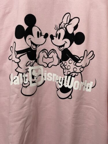 Walt Disney World Pink Mickey Minnie Heart Hands Sweatshirt Size Medium M MD New - Picture 2 of 3
