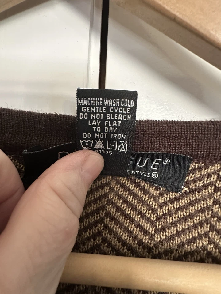 Dialogue Red Duster VNeck  Sweater Brown Herrigbone 3x Womens - Image 3 of 4