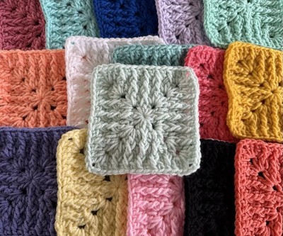 Lot of 24 5'' Assorted Colors Front Post Granny squares Blocks Crochet Afghan