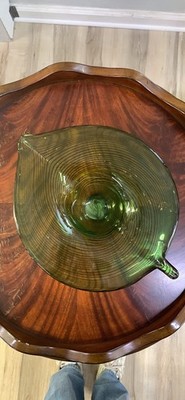 Echo Point Collection Green Glass Leaf Bowl Decoration Only