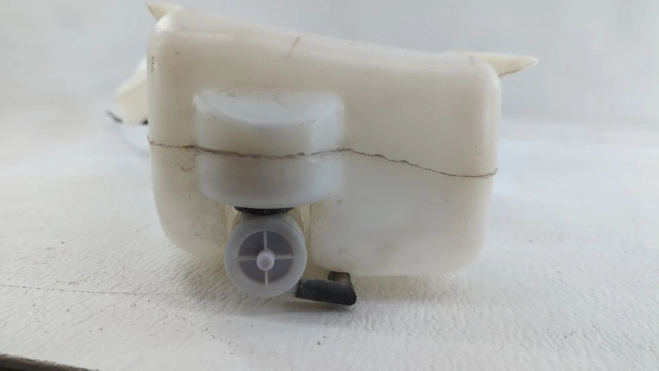 Chevrolet Cobalt 2005-2010 lavadora de parabrisas depósito de líquido botella OEM XE59C Foto 4 de 4