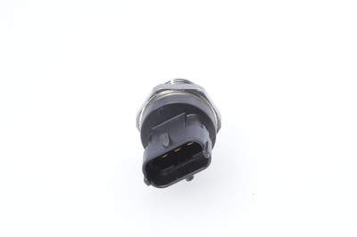 Kraftstoffdrucksensor für Ford Cargo Iveco Eurocargo New Holland TSA VW Constella