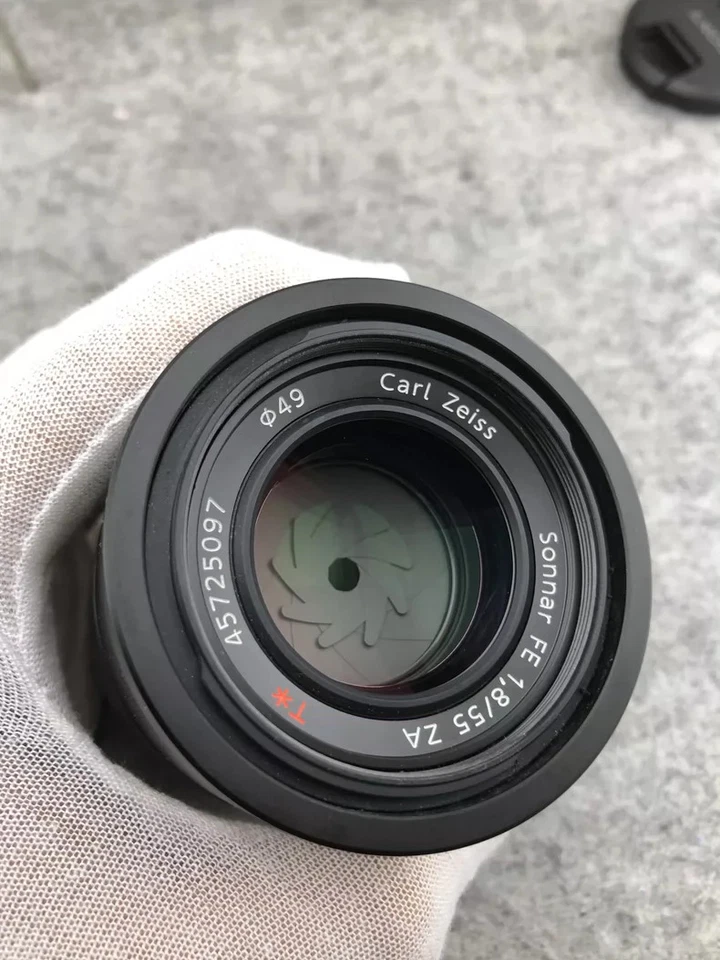 Sony Sonnar T FE 55mm F1.8 ZA Full-frame E-mount Prime Zeiss Lens SEL55F18Z - Image 4 of 4