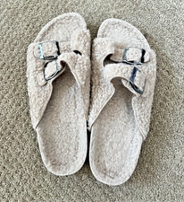 LADIES/GIRLS PLUSH tan CUSHY SLIPPERS/shoe/sandal-size 8. SALE gift,