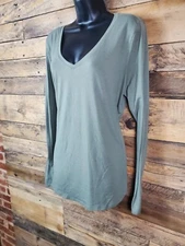 So Tshirt Longsleeve Gray Women XL Chest 40" Length 29"
