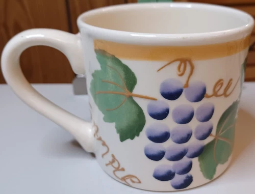 HARTSTONE POTTERY  Sample Mug 3-87 pink purple grapes clusters vineyard