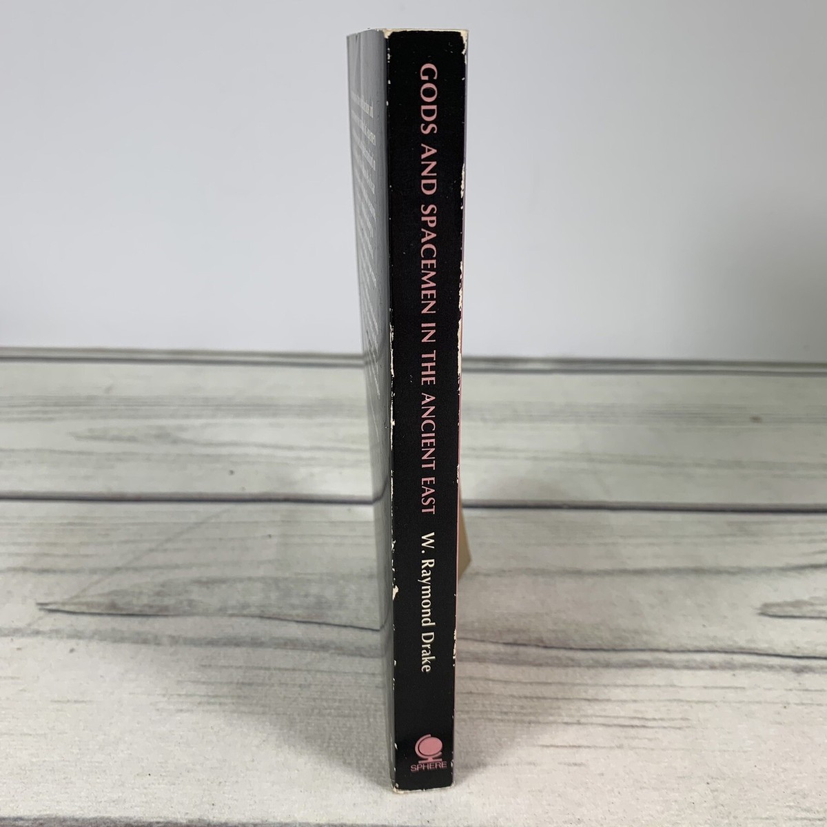 Gods And Spacemen In The Ancient East Vintage Paperback W Raymond