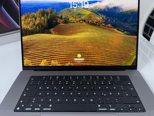 APPLE MacBook Pro 16 Zoll, M2 Pro Chip 12-Core und 19-Core GPU, 16GB RAM, 500GB - Bild 6 von 10