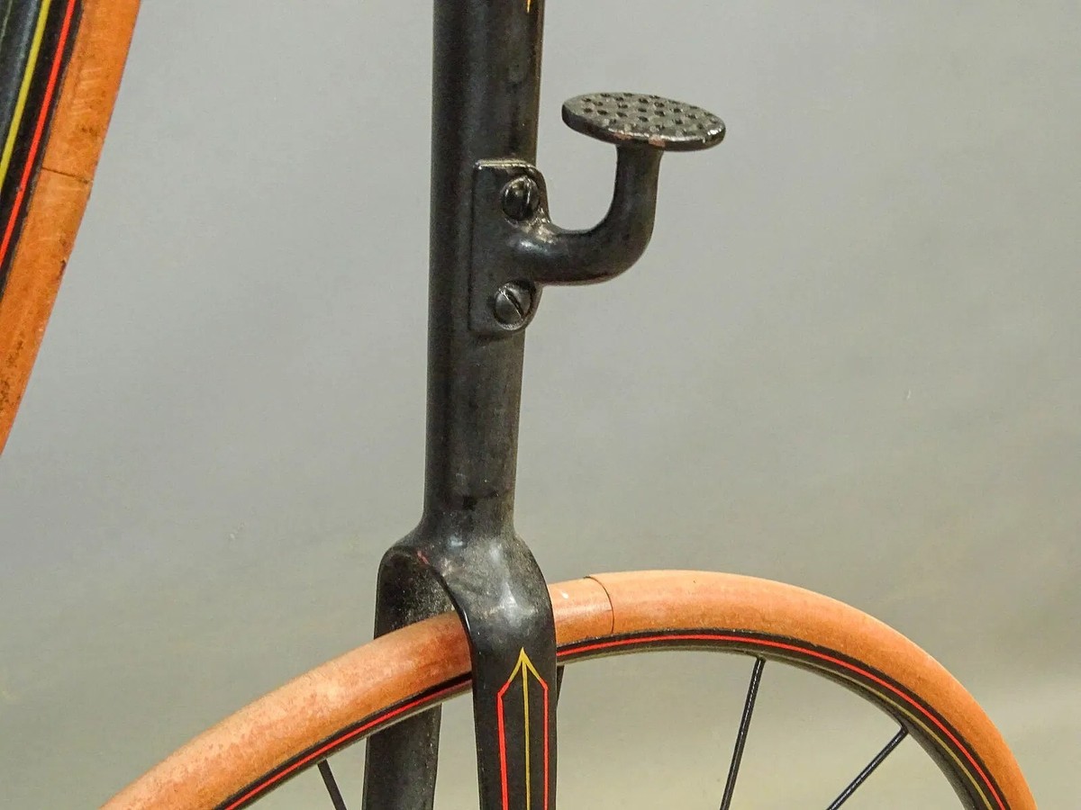 1880s Pope - Columbia High Wheel Bicycle / Penny Farthing. 54