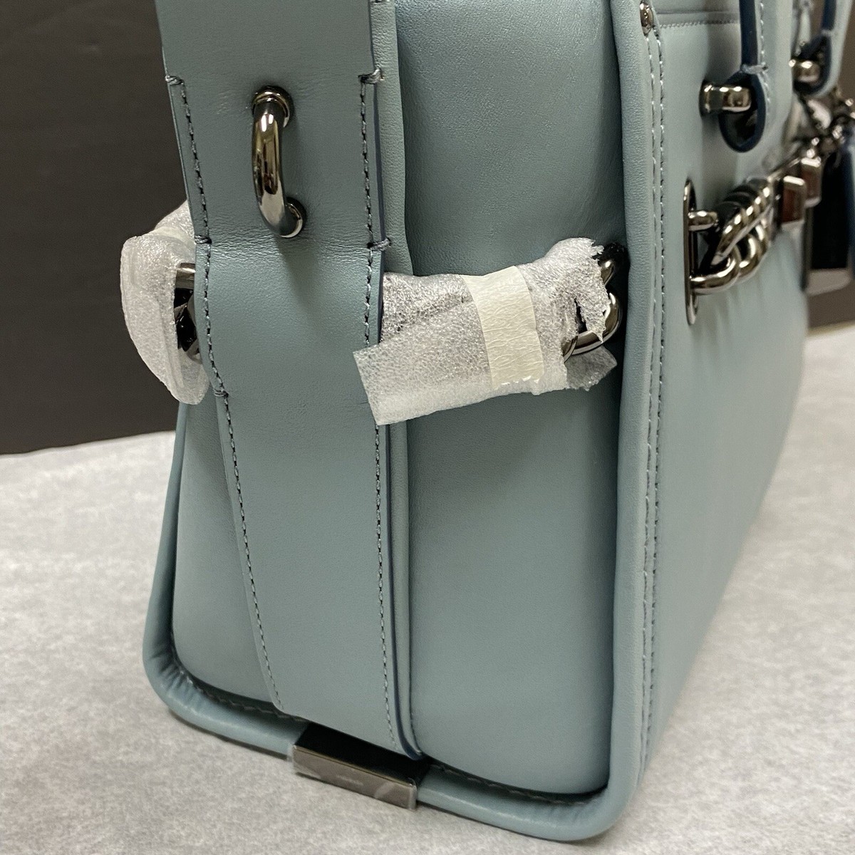 COACH SWAGGER 27 Satchel Shoulder Bag Glovetanned Leather CLOUD 