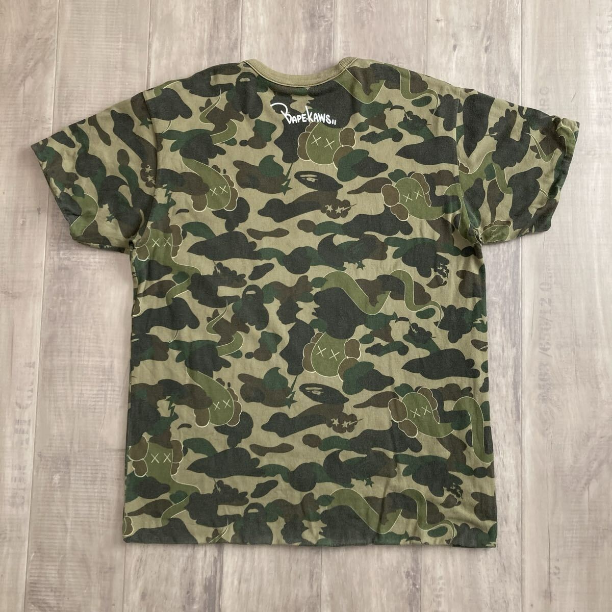 Reversible KAWS × BAPE CAMO T-shirt a bathing ape Bendy Size L | eBay