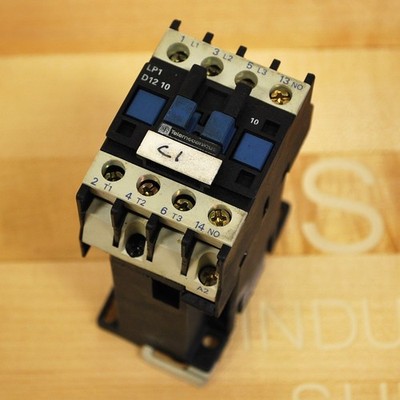 Telemecanique LP1-D12-10 Contactor 24V LP1D1210 - USED