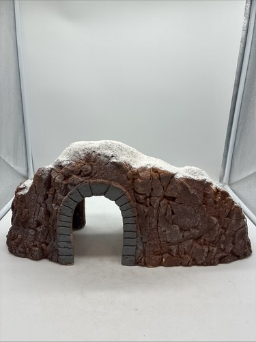 Department 56 #5258-2 Village Accessory Mountain Train Tunnel in Original Box - Picture 2 of 20