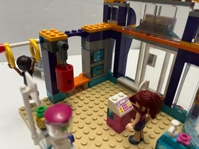 LEGO FRIENDS: Heartlake Sports Centre (41312)  Complete Set w/ Instructio Manual