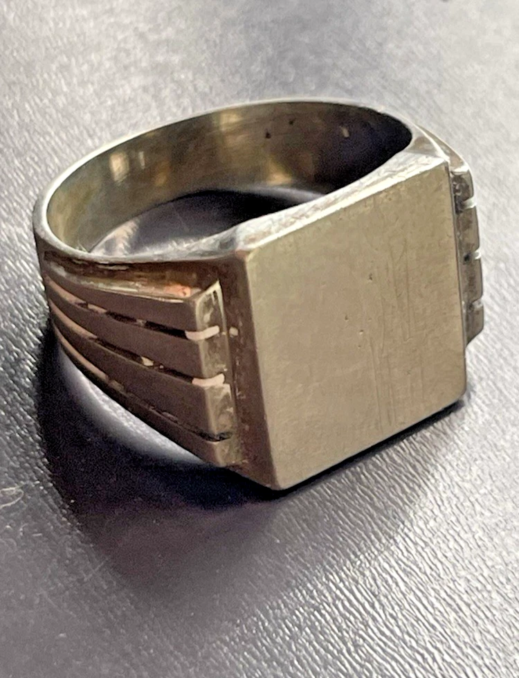 Bague ancienne en argent massif sertie d'une perle de culture et marcassites autour - T 58 - Montres & Bijoux