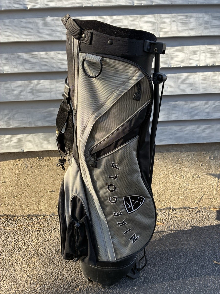 Nike Golf Bag Izzo Dual Strap Carry Stand Cart 4 Way Tiger Woods