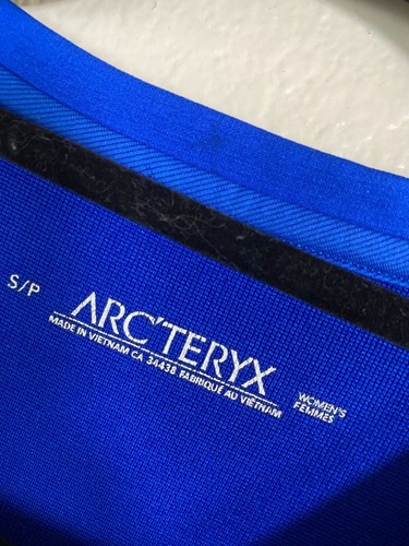ArcTeryx Womens Blue Phase AR Long Sleeve Base Layer Top size Small Crew Outdoor - Picture 3 of 17