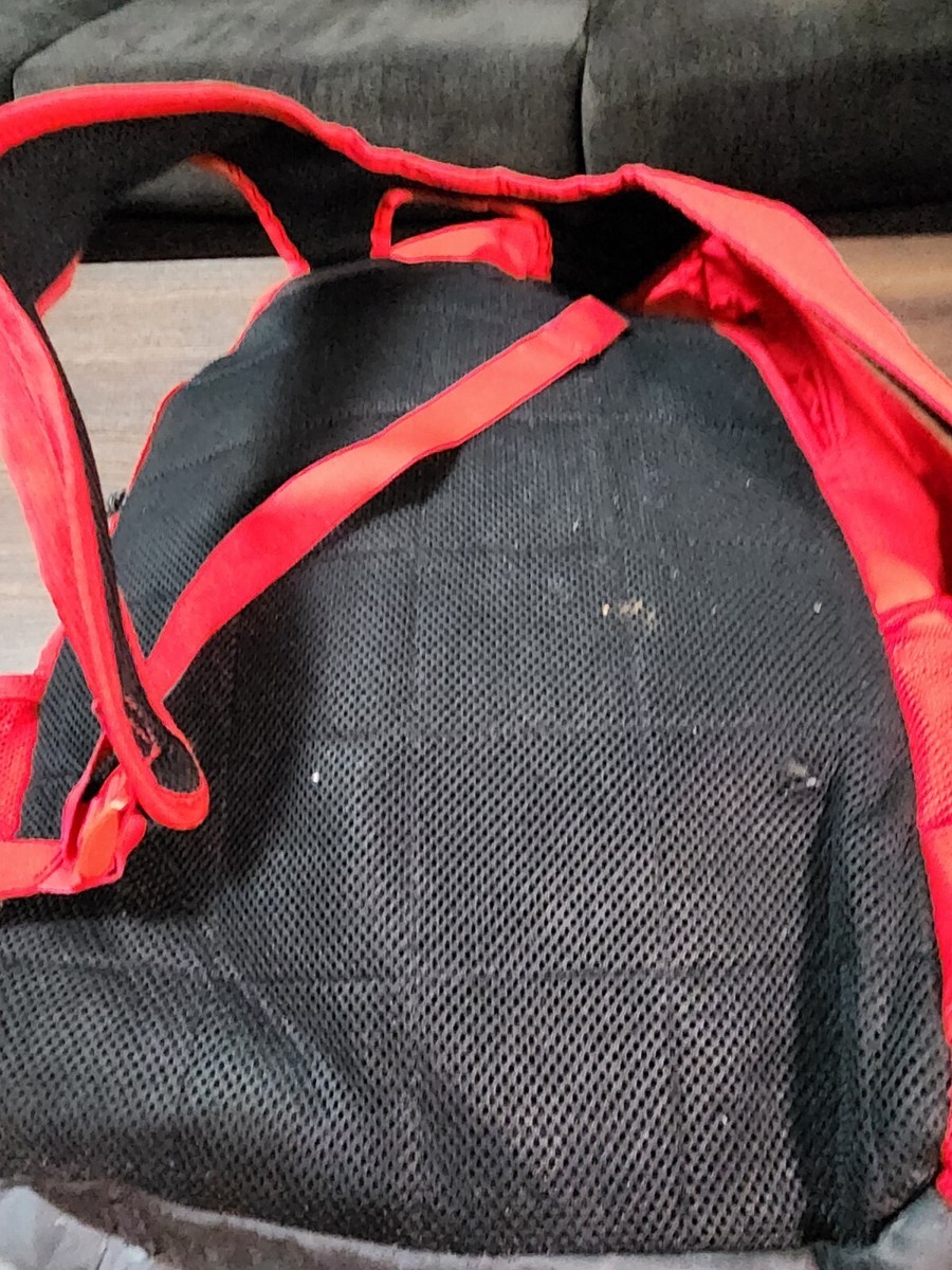 nike 05553 backpack Nike Backpack CA#05553 Large Capacity Pockets Red Black GUC Sports Bag