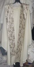 CLERGY OFFICIANT VESTMENT CHASUBLE  STOLE IVORY  SHIMMERY GOLD