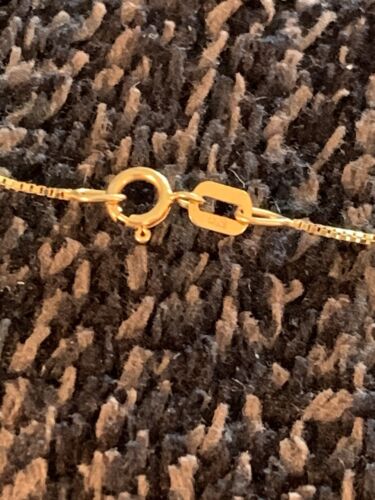 14k Yellow Gold 18” Thin Chain Necklace 1.0 Grams - Picture 4 of 4