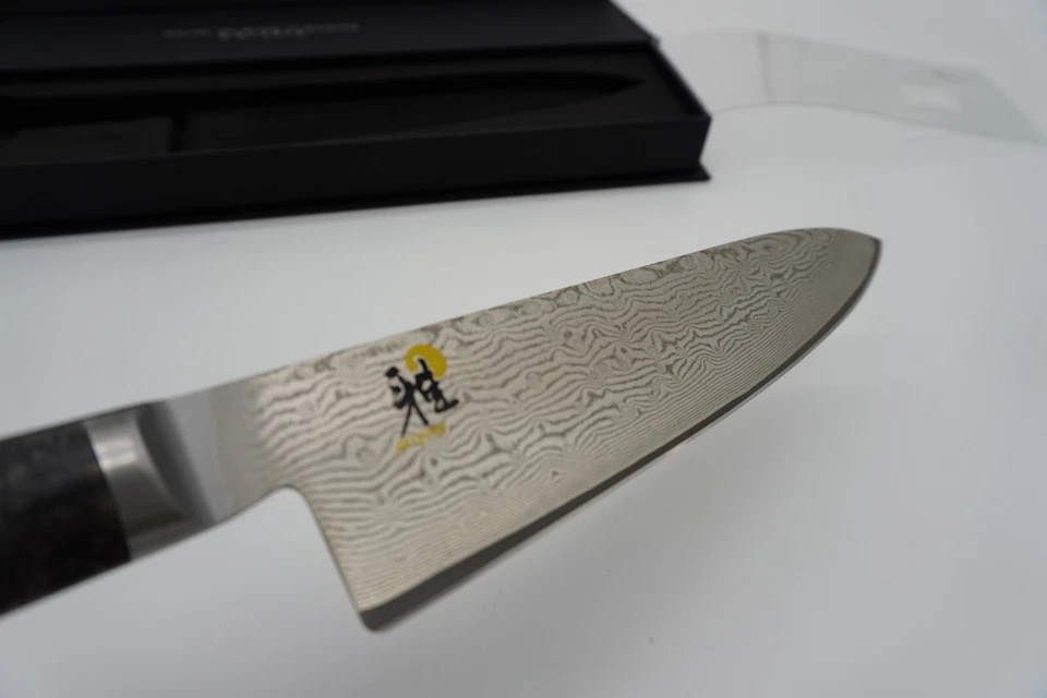 NOVA FACA MIYABI BLACK 8” Chef’s - Cabo de cinza preto - Feito à mão no Japão - Imagem 4 de 4