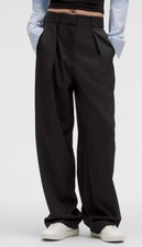 NWT Lululemon Pleat Front High Rise Trouser W...