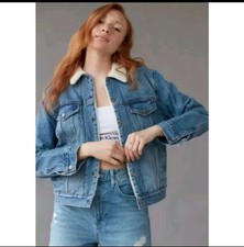 New Levis Ex-Boyfriend Sherpa Denim Trucker Jacket Cropped Gold Series Womens Sm