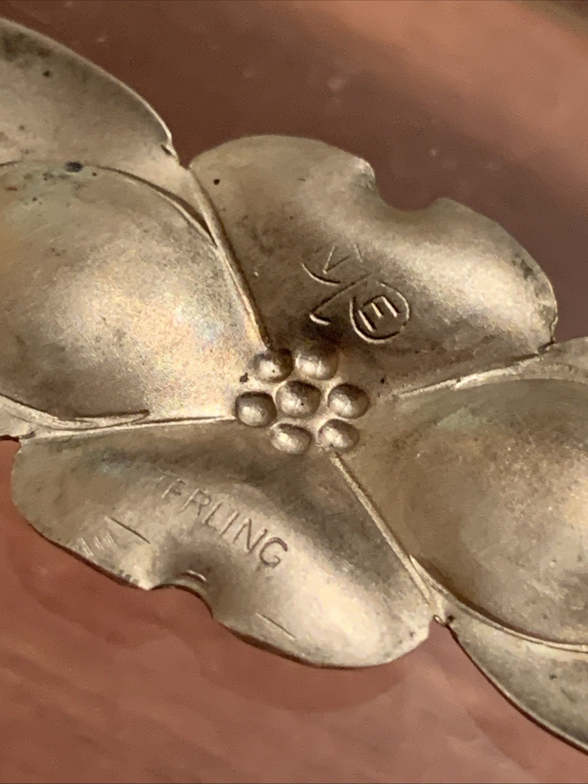 Stuart NYE sterling brooch dogwood 925