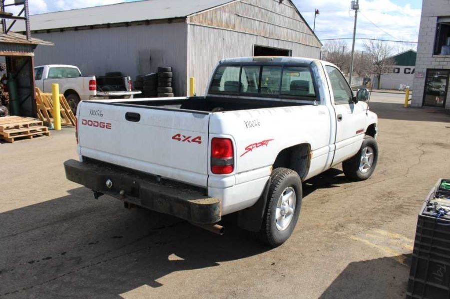 Windshield Wiper Motor Fits 97-02 DODGE 2500 PICKUP 399820