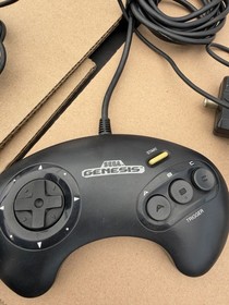 Sega Genesis 1 Console Complete w/ 2 Controllers, Power - Tested