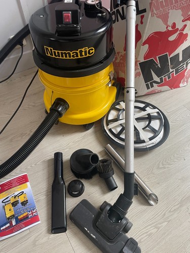 NUMATIC MVD900 Aspirateur Industriel Poussieres 2400W Filtration HEPA Classe M 40l