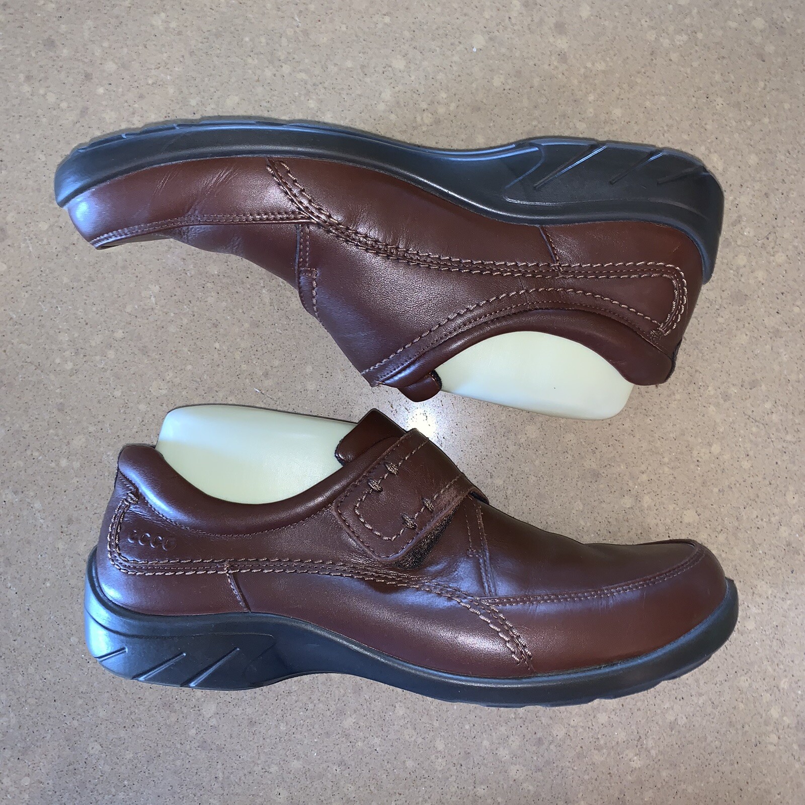 ecco shoes size 40