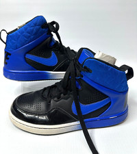 Nike boys blue/black sneakers  725132-002 size 4.5 Y