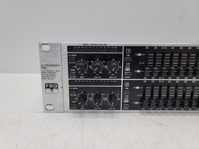 ULTRAGRAPH PRO 31バンドイコライザーFBQ3102 Behringer FBQ3102 ULTRAGRAPH PRO 31-Band Stereo Graphic Equalizer