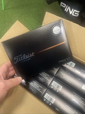 Titleist pro v1 Golfbälle, 12 Dutzend, weiß, mit verbesserter Ausrichtung