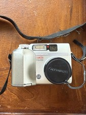 Olympus Camedia Digital Camera C-3020 Zoom grey body. With Case *Not tested