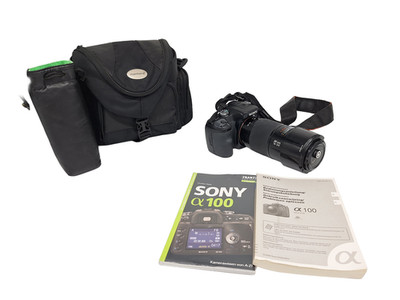 Sony Alpha A100 10.2MP Digitalkamera DSLR  +70-210mm AF Lens  Zubehörpaket