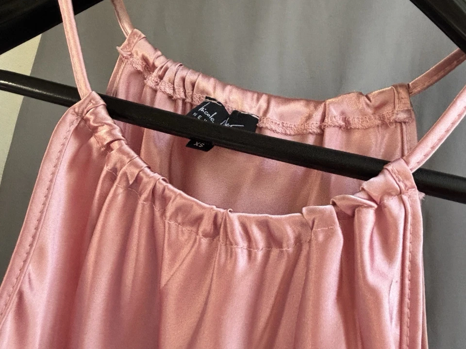 Camisola de cuello halter estilo SEDA SATINADA para mujer NICOLE MILLER talla XS rosa rubor Foto 4 de 4