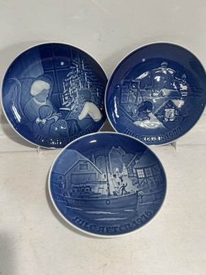 Three Bing & Grondahl Copenhagen Porcelain  Plates 1976, 1977 and 1978 Denmark